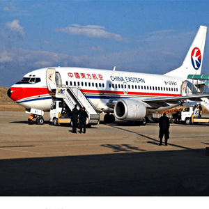 杭州航空运输航空快运业稳步发展的原因是什么？